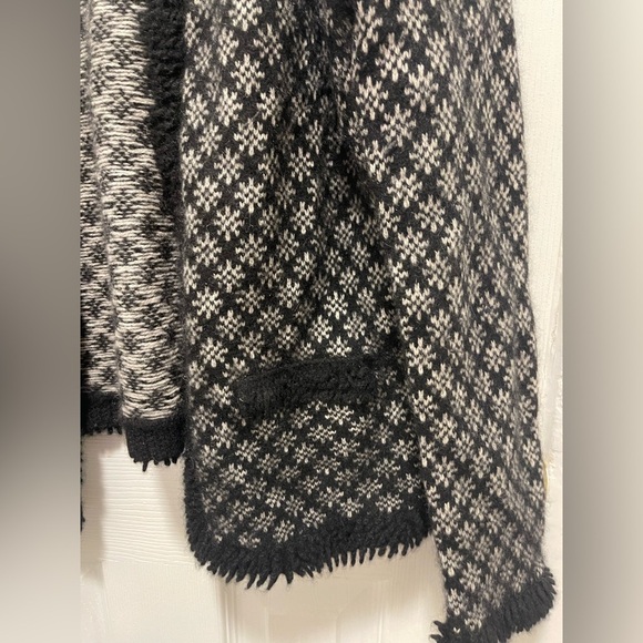 Sutton Studio Black and White Cardigan - Picture 7 of 7